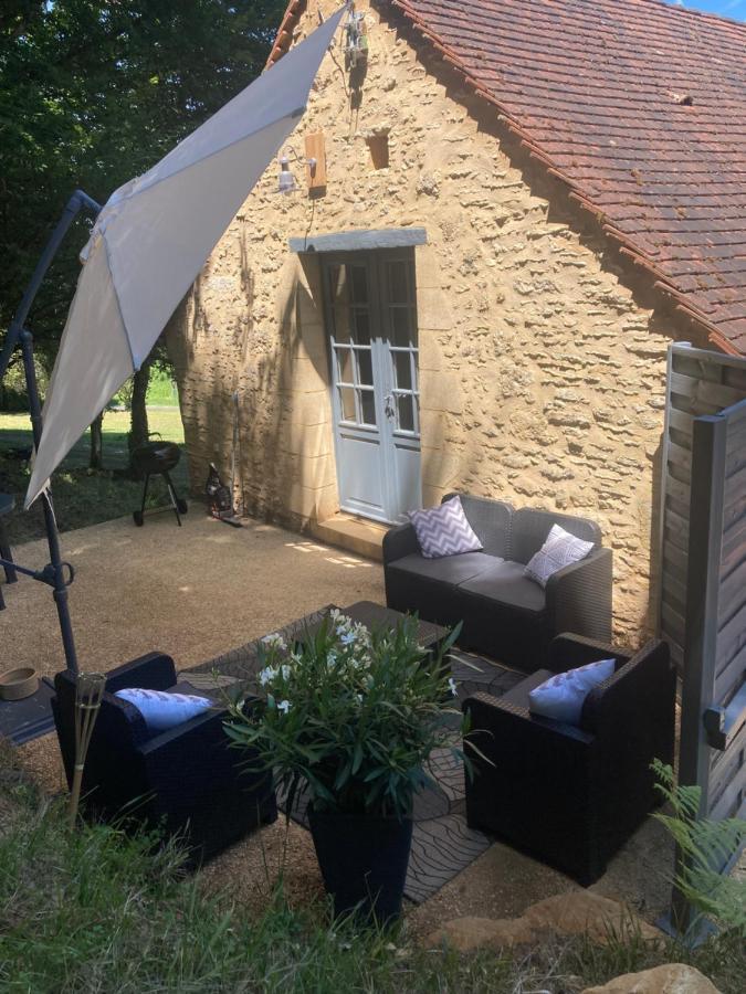 Logis Des 4 Fees Et Son Bain Nordique Villa Sainte-Nathalene Exterior photo
